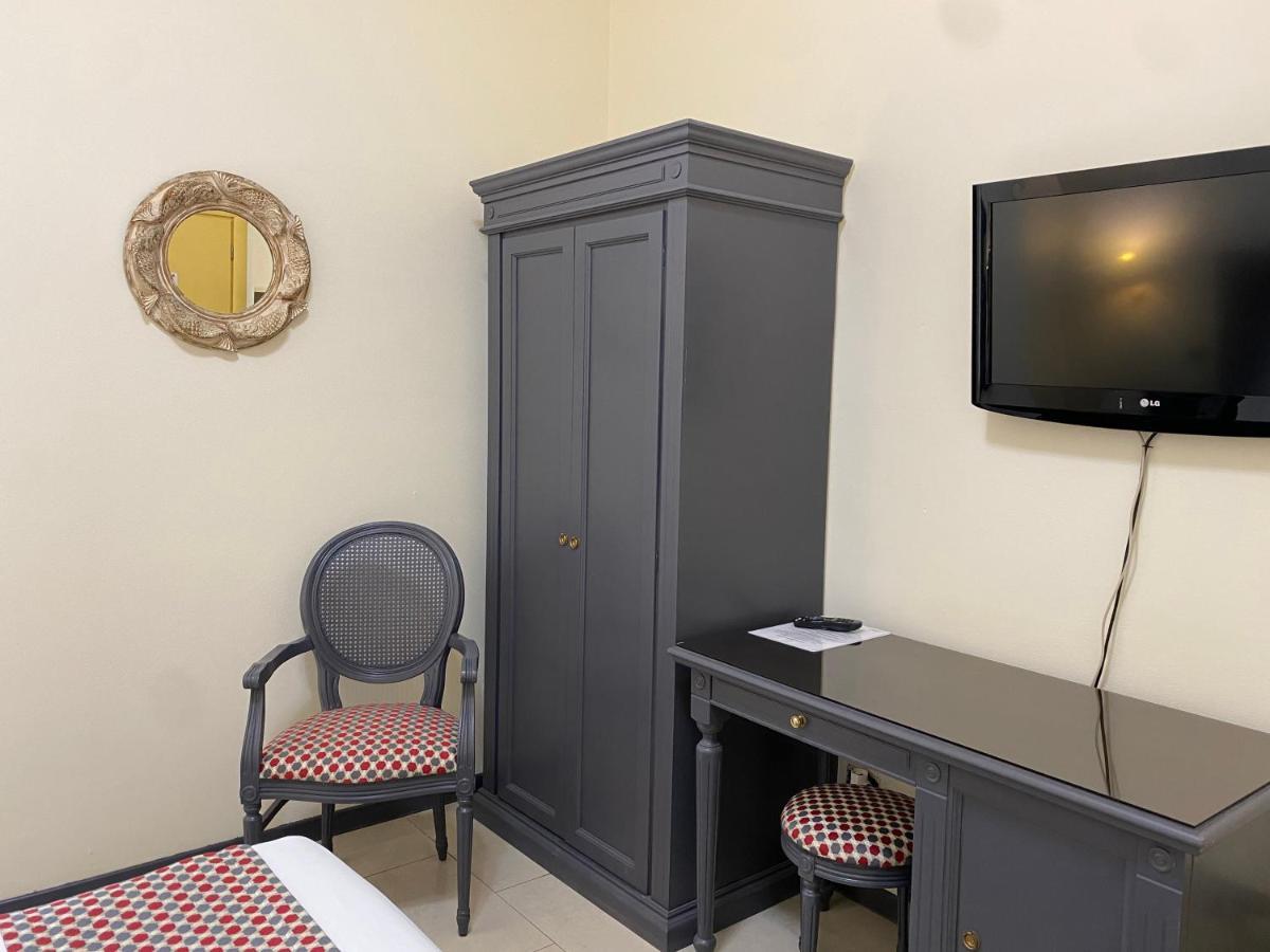 Hotel Estee ديسينسانو ديل غاردا المظهر الخارجي الصورة
